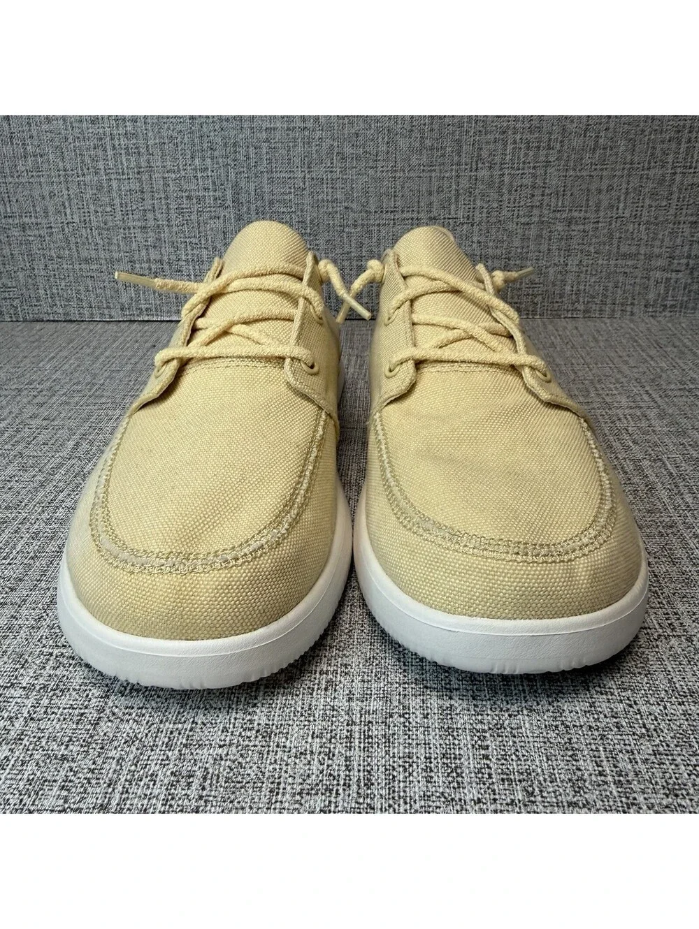 Chaco Shoes Women's Size 10 Butter Yellow Chillos Lace Up Canvas Sneakers